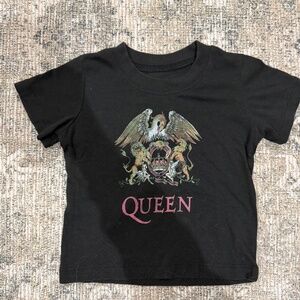 Queen Tshirt 12 months